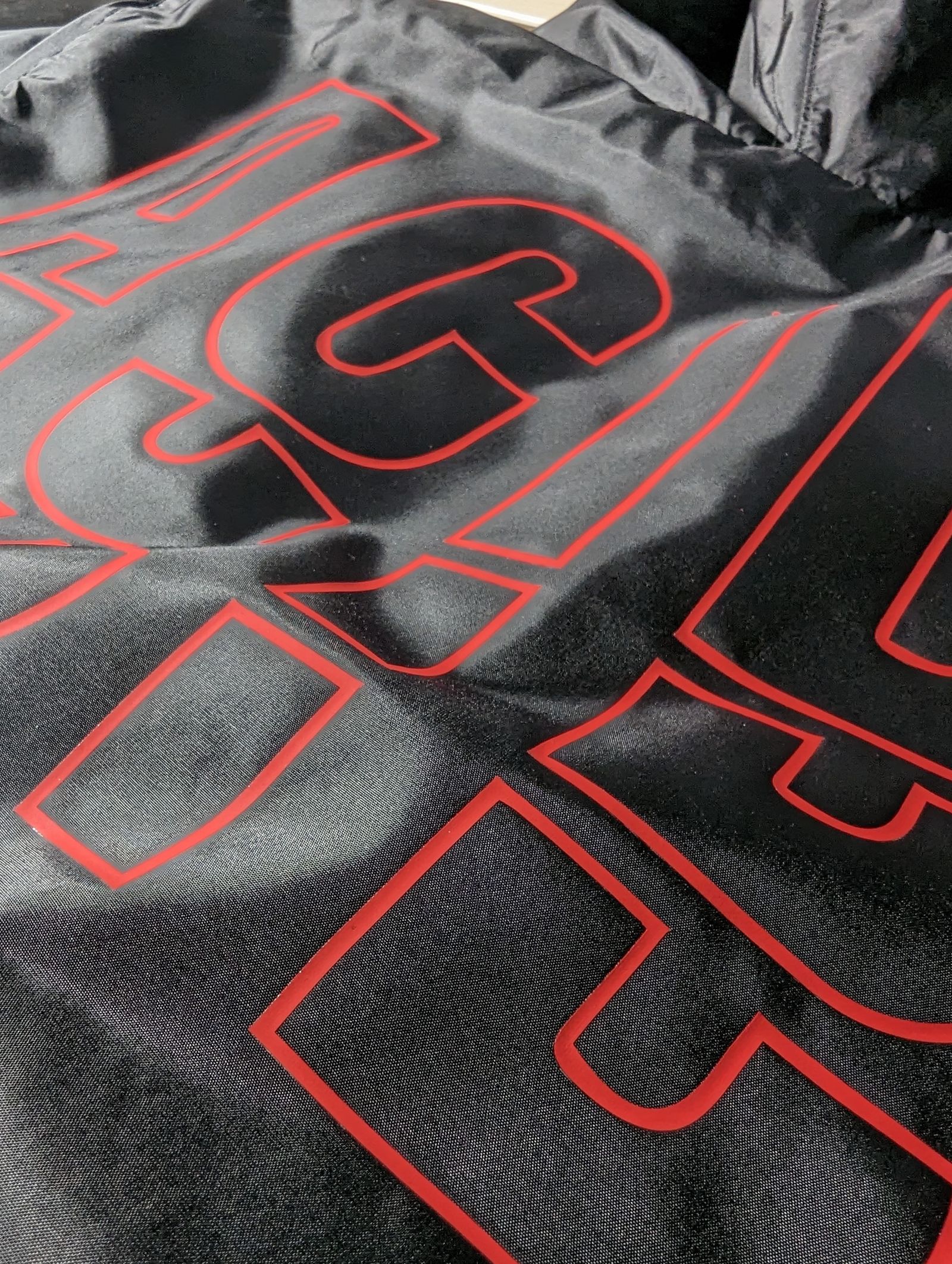 Flockdruck auf Workwear – strapazierfähige Veredelung von Stoff³ Kassel